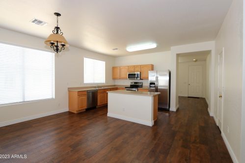 6912 30th Ln, Phoenix AZ  85041-9310 exterior