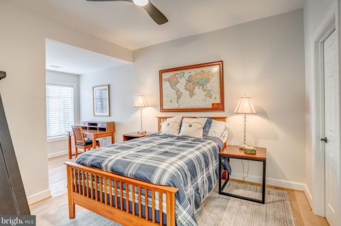 18285 Mullfield Village Ter, Leesburg VA  20176-7466 exterior