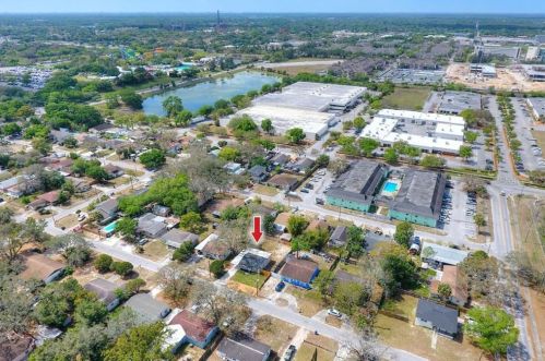 10712 Connechusett Rd, Tampa FL 33617-3410 exterior