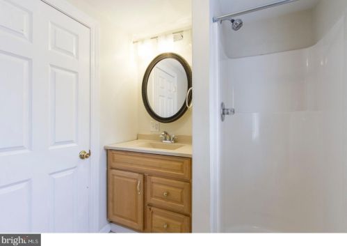 517 Juniper St, Philadelphia PA 19147-1036 exterior