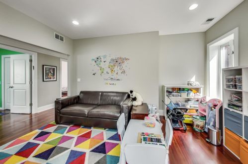 579 Hawthorne Pl, Chicago IL  60657-2922 exterior