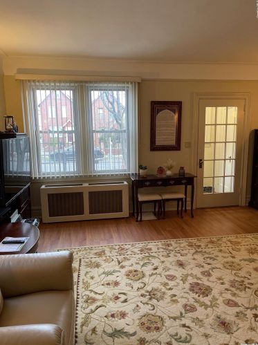 1804 Bussing Ave, Bronx NY 10466-2032 exterior