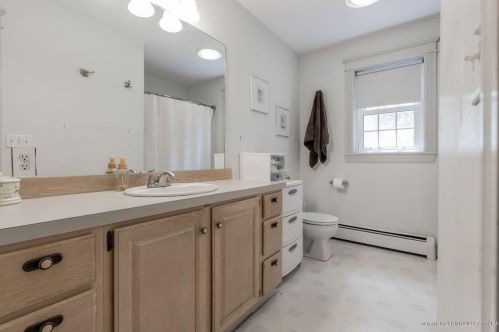 104 Roaring Brook Rd, Portland ME 04103-3777 exterior