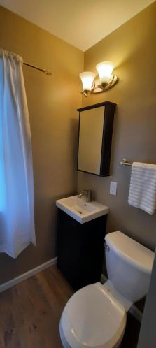 3918 70th St, Milwaukee WI  53220-2412 exterior