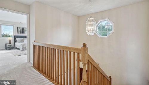 5247 Mitchell St, Alexandria VA 22312-2126 exterior