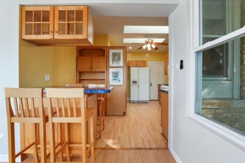 5004 Tripp Ave, Chicago IL 60630-2724 exterior