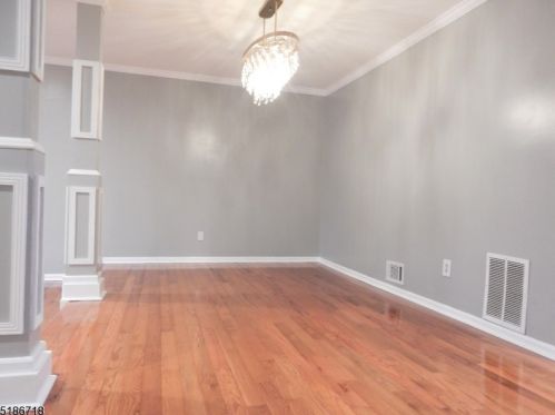 137 Riva Dr, Hackettstown NJ  07840-3729 exterior