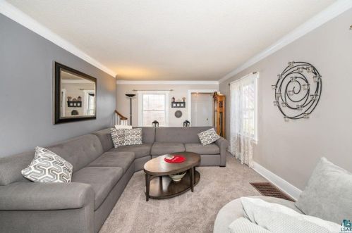 1303 20 Ave, Duluth MN 55806-2021 exterior