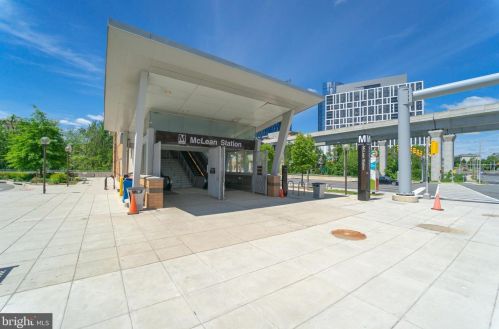 1601 Spring Gate Dr, Mc Lean VA 22102-3458 exterior