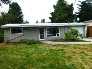 7645 113 St, Seattle WA  98178-3240 exterior