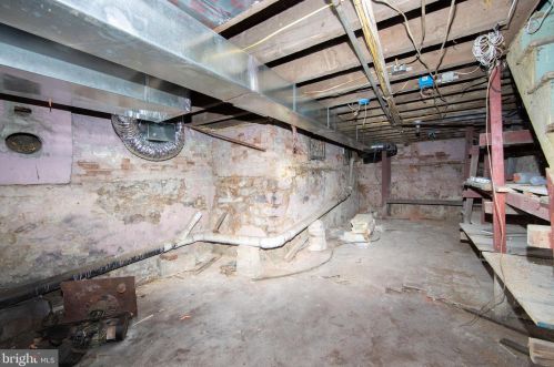 333 Chestnut St, Camden NJ 08103-2023 exterior