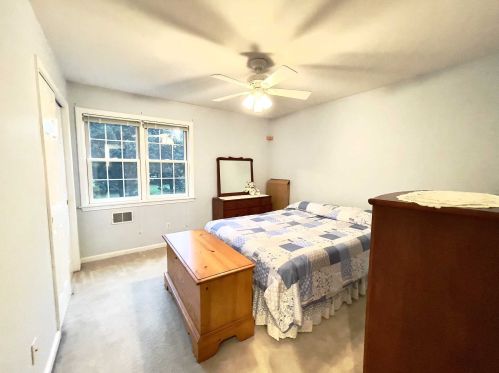 1 Settlers Ct, Poughkeepsie NY 12603-6230 exterior