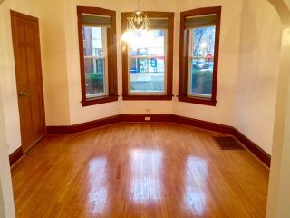 3900 Kedzie Ave, Chicago IL  60618-3416 exterior