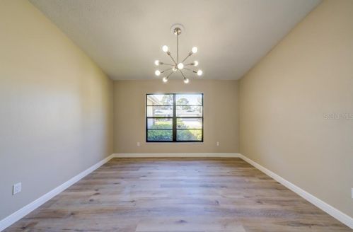 5012 Barrowe Dr, Tampa FL 33624-2593 exterior