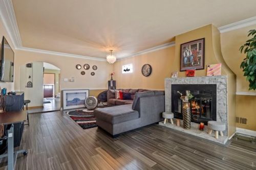 2249 25th Ave, Broadview, IL 60155-3824