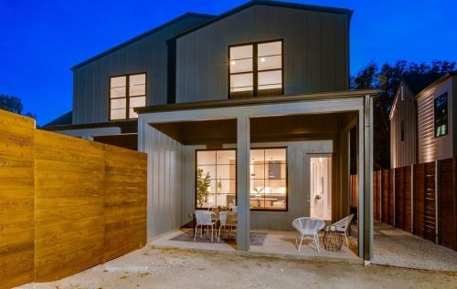 1218 Haines, Dallas TX 75208-4104 exterior