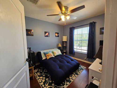 2125 Glen Ridge Dr, Fort Pierce FL  34952-8023 exterior