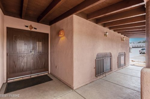 9361 Camino De La Tierra, Tucson AZ  85742-9013 exterior