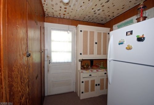 16 Hillcrest Blvd, Warren NJ 07059-5133 exterior