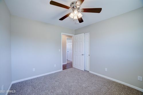 1942 Campo Bello Dr, Phoenix AZ 85032-2051 exterior