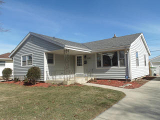 5376 103rd St, Milwaukee, WI 53225-3202