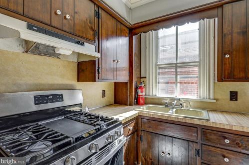 417 Mary St, Lancaster PA 17603-3330 exterior