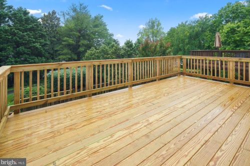 4559 Sawgrass Ct, Alexandria VA  22312-3152 exterior