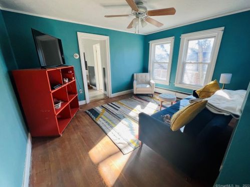 294 Broad St, Killingly CT 06239-3604 exterior