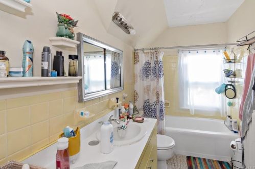 111 Rich Ave, Mount Vernon NY 10550-1510 exterior