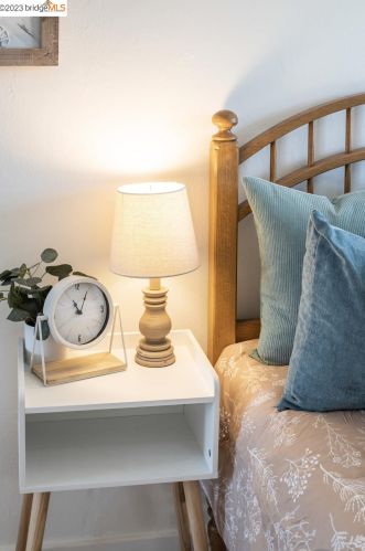 140 Roslyn Dr, Concord CA 94518-1234 exterior