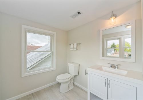 5351 Nottingham Ave, Chicago IL  60638-1011 exterior