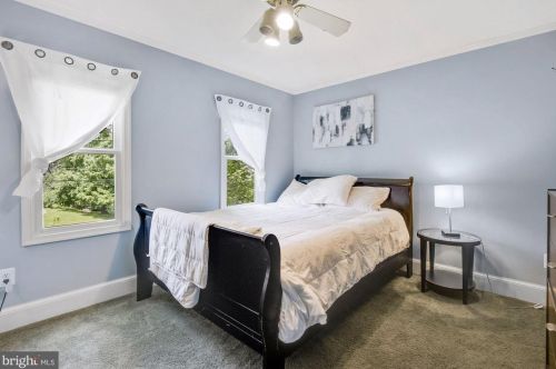 9 Bethayres Ct, Rockville MD 20855-2020 exterior