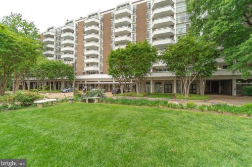 700 7th St, Washington DC  20001-3716 exterior