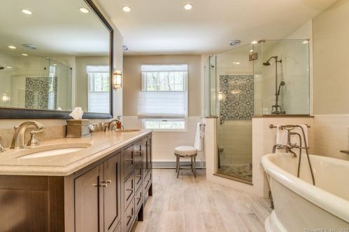 43 Jefferson Dr, Ridgefield CT 06877-5910 exterior