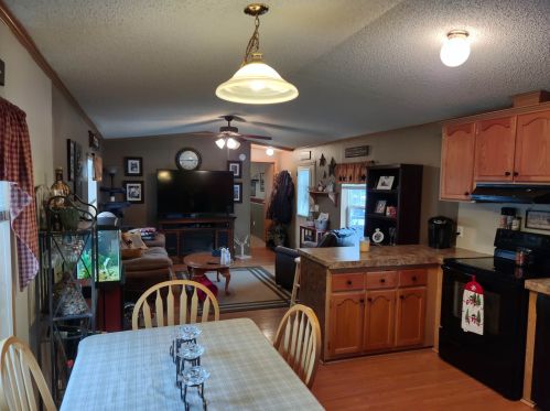 248 Emerald Dr, Barrington NH 03825-7290 exterior