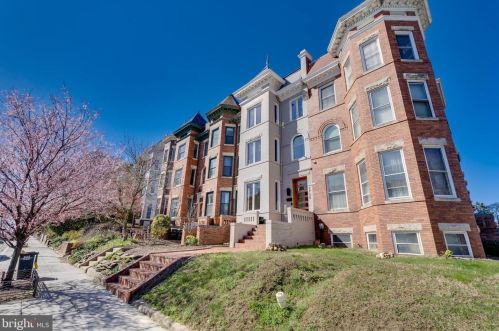 2728 13th St, Washington DC 20018-3901 exterior