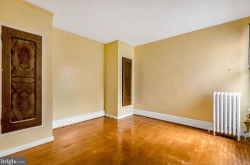 2230 69 St, Philadelphia PA 19142-1828 exterior