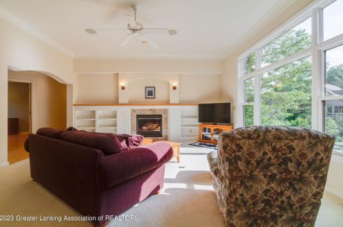 13155 Starwood Ln, Dewitt MI 48820-9028 exterior