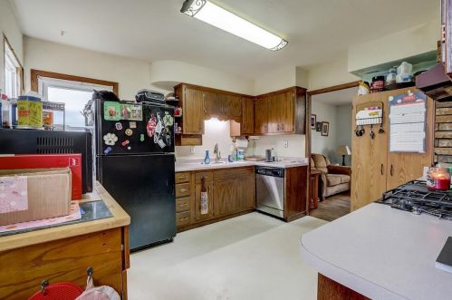 4872 7 St, Milwaukee WI 53221-2445 exterior