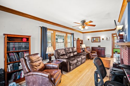 1518 53rd St, Milwaukee, WI 53208-2229