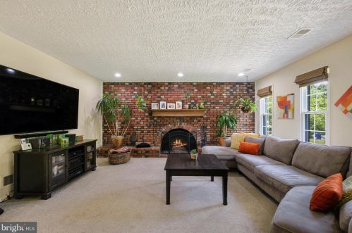 13713 Lockdale Rd, Silver Spring MD 20906-2117 exterior