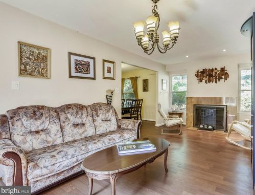 12242 Greenleaf Ave, Rockville MD  20854-3327 exterior