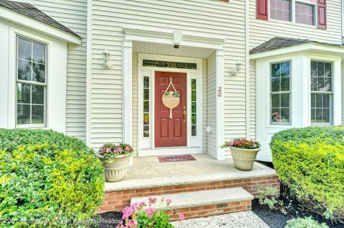 20 Buckley Ln, Berkeley Township, NJ 08721-2004