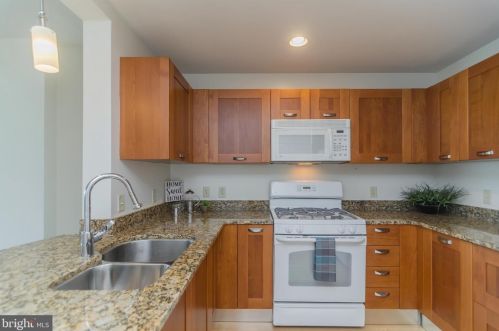 5750 Bou Ave, Rockville, MD 20852-1645