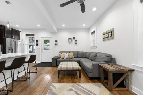 2505 Ainslie St, Chicago IL 60706-3457 exterior