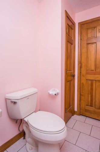 16 Attawaugan Xing Rd, Killingly CT 06241-1602 exterior