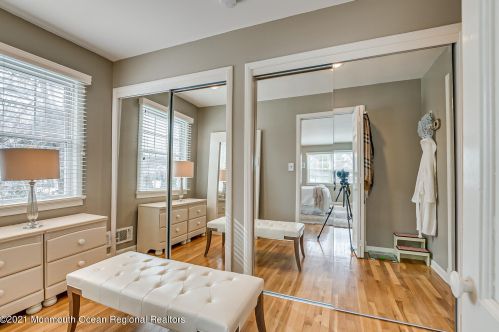 50 Farm Rd, Middletown NJ 07748-3703 exterior