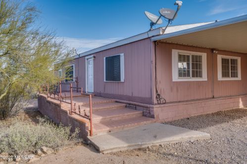 9484 Picture Rocks Rd, Tucson, AZ 85743-9646
