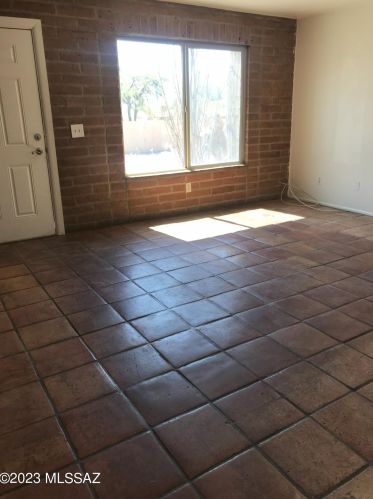 116 Alturas St, Tucson AZ  85705-4574 exterior