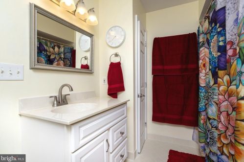 202 Daly St, Philadelphia PA 19148-3329 exterior